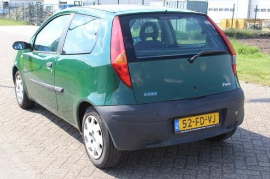 Fiat Punto - 1.9 D S Peter Mulder JR Emmer-Compascuum - 1