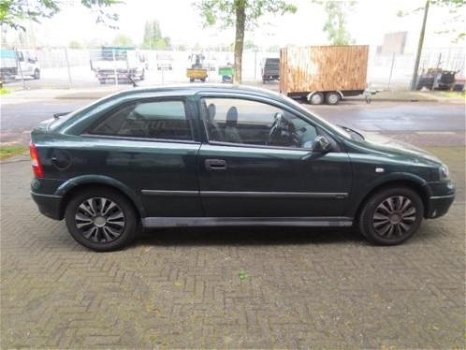 Opel Astra 1.6 8V automaat 1998 Onderdelen en Plaatwerk - 6