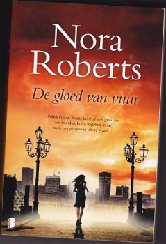 Nora Roberts De gloed van vuur - 1