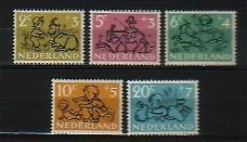 Nederland 596-600 postfris