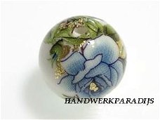 Japanse Acryl kraal Wit met Bloemen 12mm ( c)