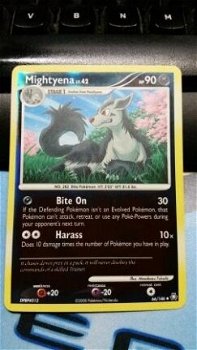 Mightyena 66/146 (reverse) D&P Legends Awakened - 1