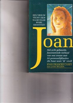 Joan, vrouw met 24 persoonlijkheden vindt haar ware ik - 1