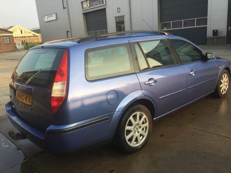 Ford Mondeo Wagon - 2.0-16V Ghia - 1