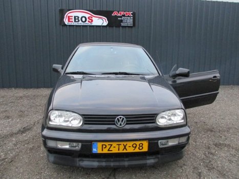 Volkswagen Golf Cabriolet - 1.8 - 1