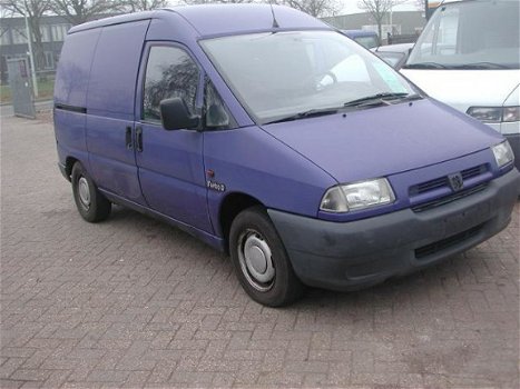 Peugeot Expert - 220C 1.9 Standaard - 1