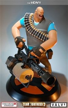 Gaming Heads Team Fortress The Blue Heavy Exclusive Statue - 2