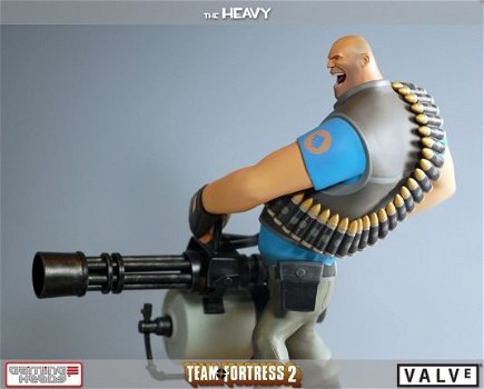 Gaming Heads Team Fortress The Blue Heavy Exclusive Statue - 3