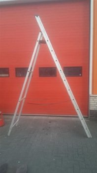 industrie trap hoogte 2,5 mtr - 1