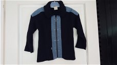 Mini Man MiniMan donkerblauw tricot vest met spijkerstof schouderstukken maat 110 nieuw