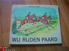 Wij rijden paard door Majoor Remi