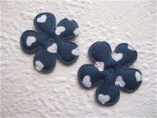 Katoenen bloem met hartjes ~ 3,5 cm ~ Marine blauw