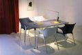 Kunststof design tafel F met aluminium poten. - 2 - Thumbnail