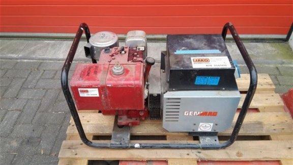 Generator stroomgenerator 4500 watt (4,5 kva) - 1