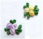 Venetiaans kant ~ 3-knops bloemetje ~ 2 cm ~ Geel - 2 - Thumbnail