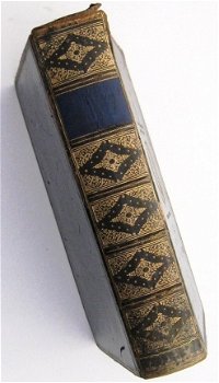Works of Alfred Lord Tennyson 1885 Princess Louise - Binding - 2