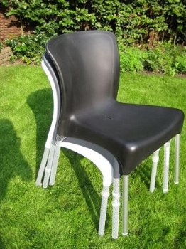 Kunststof design stoel Hey met een heel fijn zitcomfort - 3