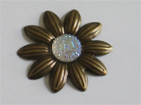 Bronze metal setting embellishments 6.. - 2