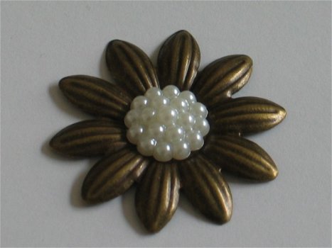 Bronze metal setting embellishments 6.. - 6