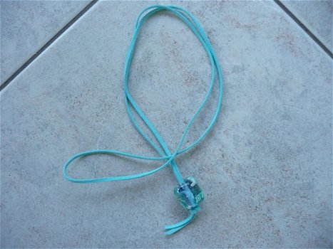 Ketting met glashanger aquarium blauw groen suede koord NIEU - 3