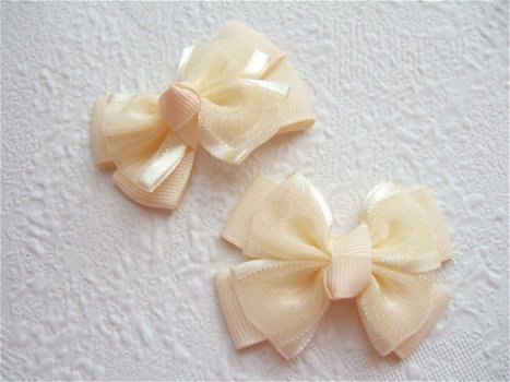 Grote grosgrain met organza strik ~ 6 cm ~ Crème - 2