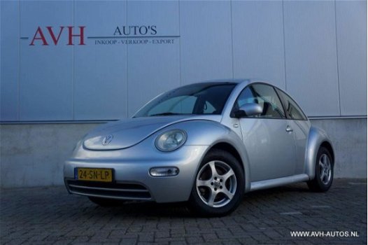 Volkswagen New Beetle - 1.6 basis - 1