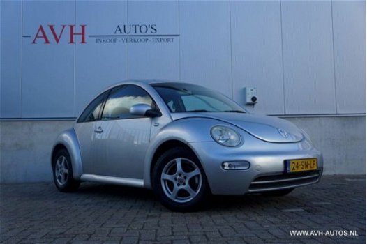 Volkswagen New Beetle - 1.6 basis - 1