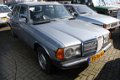 Mercedes-Benz 230 - E LPG - 1 - Thumbnail