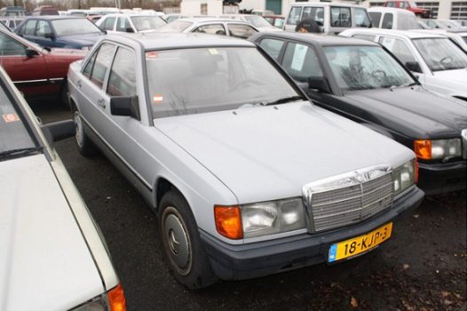 Mercedes-Benz 190-serie - 190 2.0 D - 1