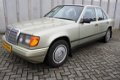 Mercedes-Benz 200-serie - 300 E - 1 - Thumbnail