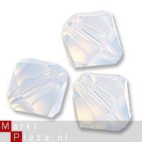 Swarovski 5301 White Opal 6mm 5 Stuk - 1