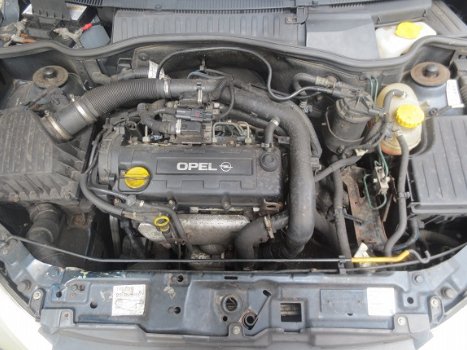Opel Corsa C 1.7 Diesel Onderdelen en Plaatwerk Kleur Z 20H - 4