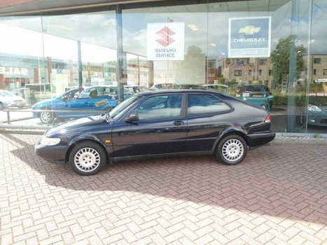 Saab 900 - 2.0 - 1