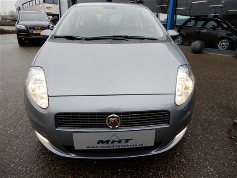 Fiat Grande Punto - 1.4i 16V Turbo Sport - 1