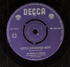 Beverley Sisters-Little Drummer Boy  -Strawberry Fair  1959