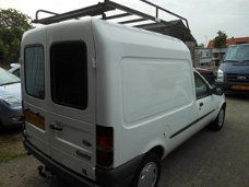 Ford Courier - 1.8