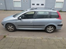 Peugeot 206 SW 1.4 2003 Onderdelen en Plaatwerk Kleur EYL