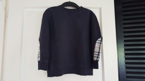 Burberry donker blauwe trui met elleboogstukken burberry ruit maat 128 - 1