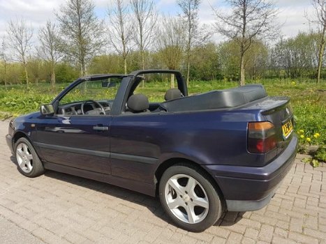 Volkswagen Golf Cabriolet - 1.8 - 1