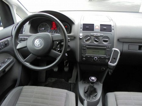 Volkswagen Touran - 2.0 TDI BUSINESS Staat in DE Krim - 1