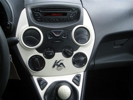 Ford Ka - 1.2 Cool en Sound handgeschakeld - 1