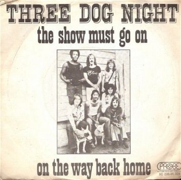 Three Dog Night - The Show Must Go On	-fotohoes 1974 - 1