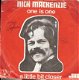 Nick MacKenzie - One Is One - A Little Bit Closer -fotohoes - 1 - Thumbnail