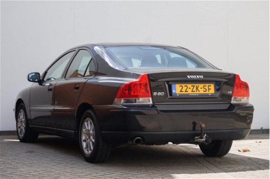 Volvo S60 - 2.4 D5 Handgeschakeld 2008 Zwart - 1