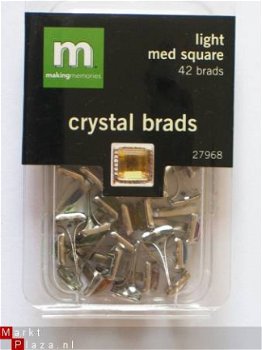 OPRUIMING: making memories crystal brads med. square light - 1