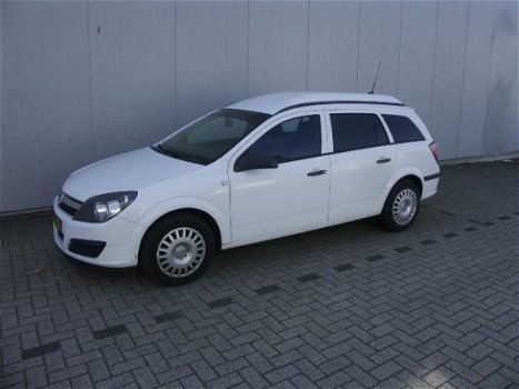 Opel Astra - 1.3 CDTi Essentia - 1