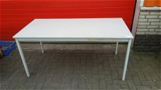 tafel met 6 stoelen