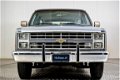 Chevrolet Silverado - Suburban - 1 - Thumbnail