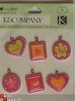K&Company Berry Sweet metal art charm - 1