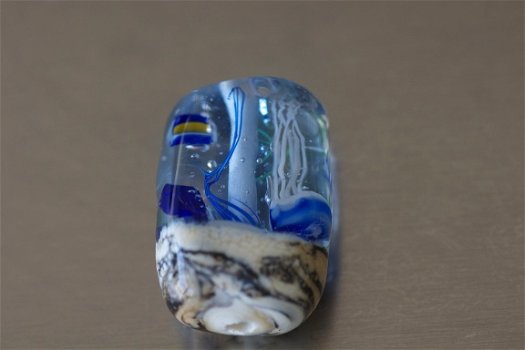 Handgemaakt blauw aquarium van glas aan suede koord NIEUW. - 3